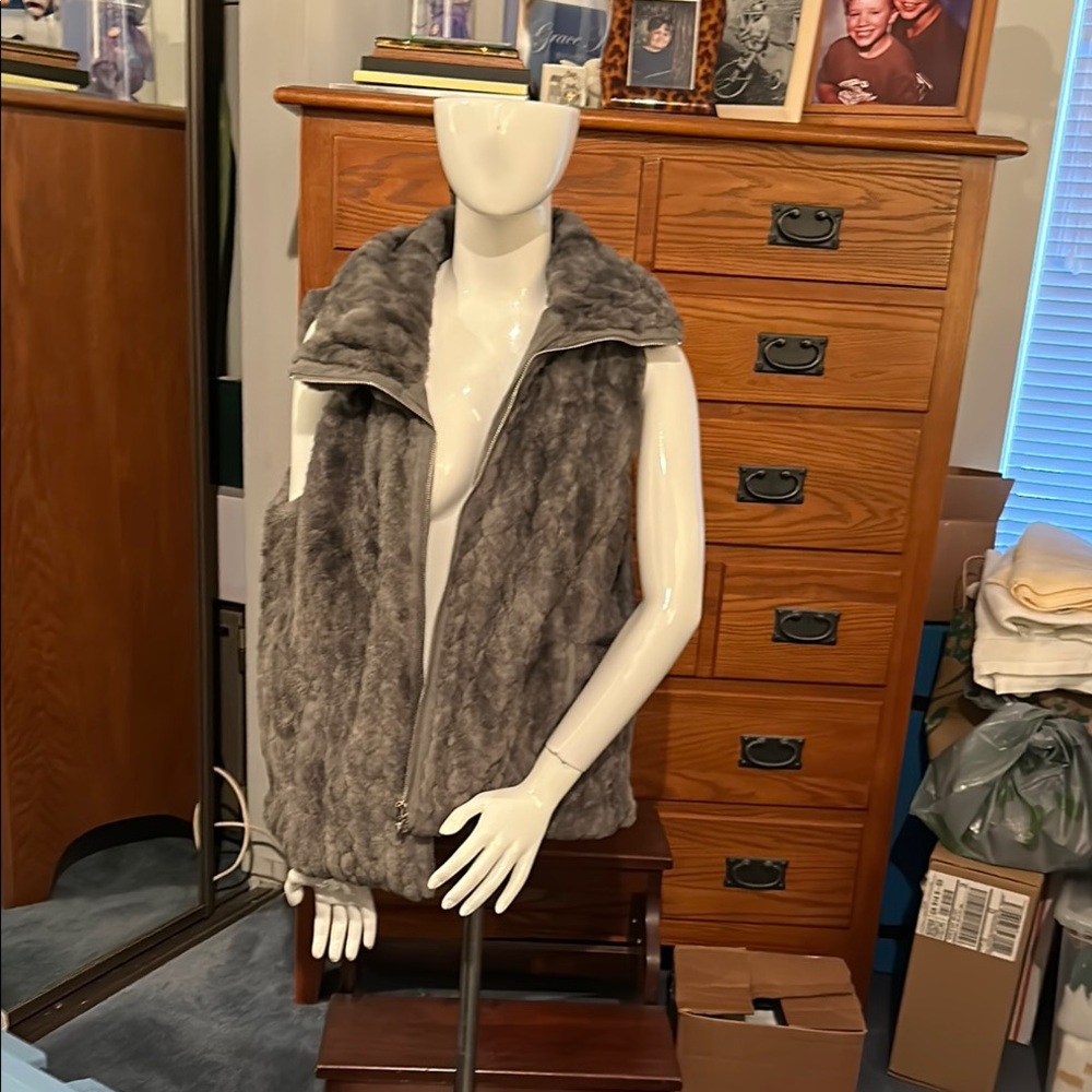 Catherine Malandrino Gray Faux Fur Vest